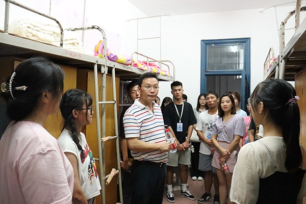 ee90228982fb4f6a965665db5c3b00f8.jpg 4.jpg