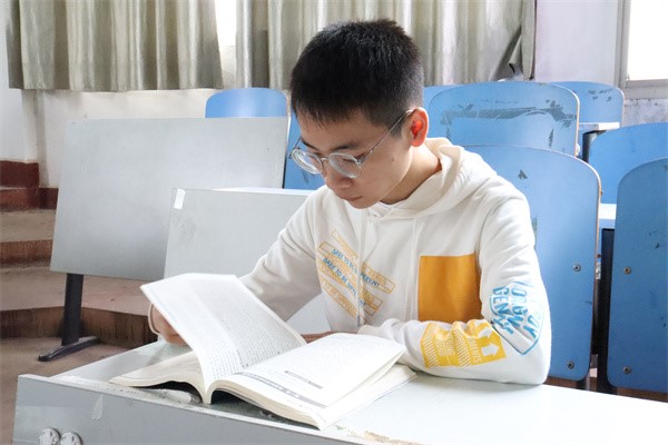 798c98ff3458448d84214269ed2e63d4.jpg 1.jpg