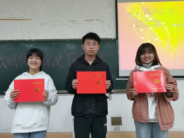 5150b89cf1b6454dbcc7cf2d5d232f99.jpg 合唱6.jpg