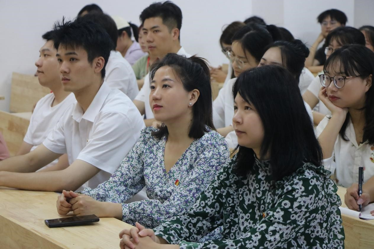 86abc203728a4bb38babd9d46d186a8b.png 86abc203728a4bb38babd9d46d186a8b.png