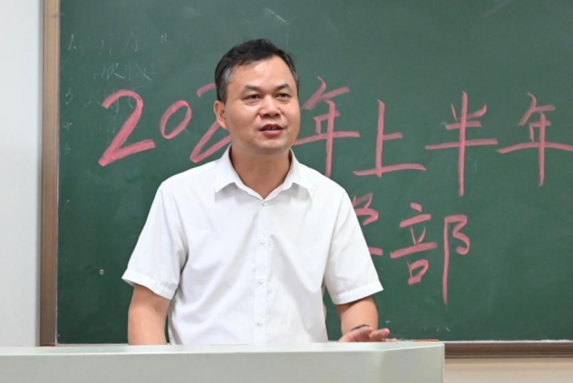 88370dc72a1e4757a546406840e6325b.jpg 88370dc72a1e4757a546406840e6325b.jpg